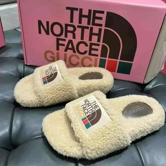 New GUCCI x The North Face Shearling fur slides men’s Sandals